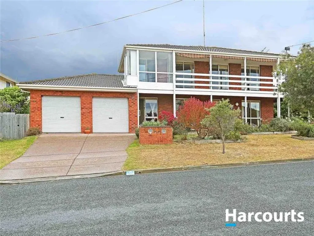Stunning Bay Views in a Prime Clifton Springs Location