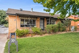 33 Christopher Crescent, Karabar
