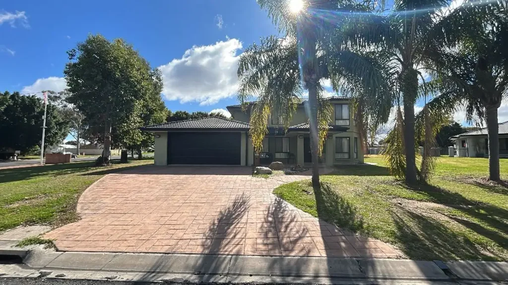 Private Estate Amaroo Area