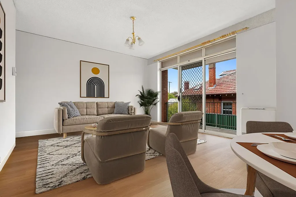 Spacious 2-Bedroom Unit in Central Location