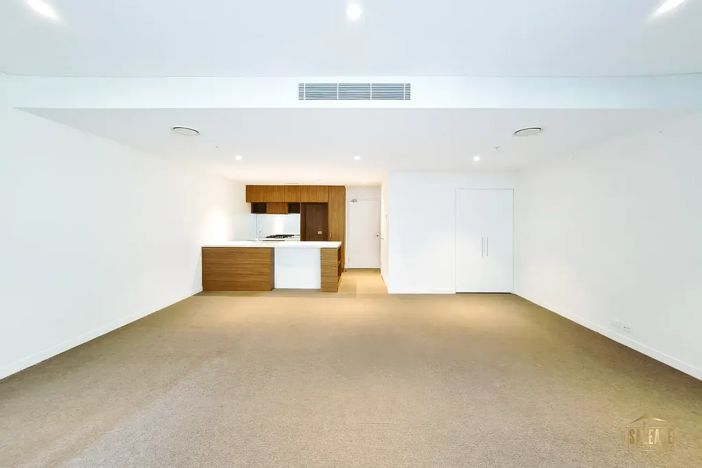 Family Modern 3 Bedrooms Apartment next to Metro Station