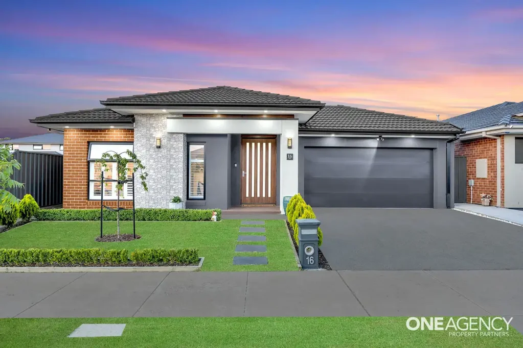 16 Cinder Drive, Tarneit, VIC 3029