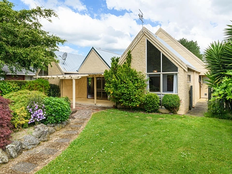 Awapuni 3房  Prime location -  Rumpus, Private Garden!