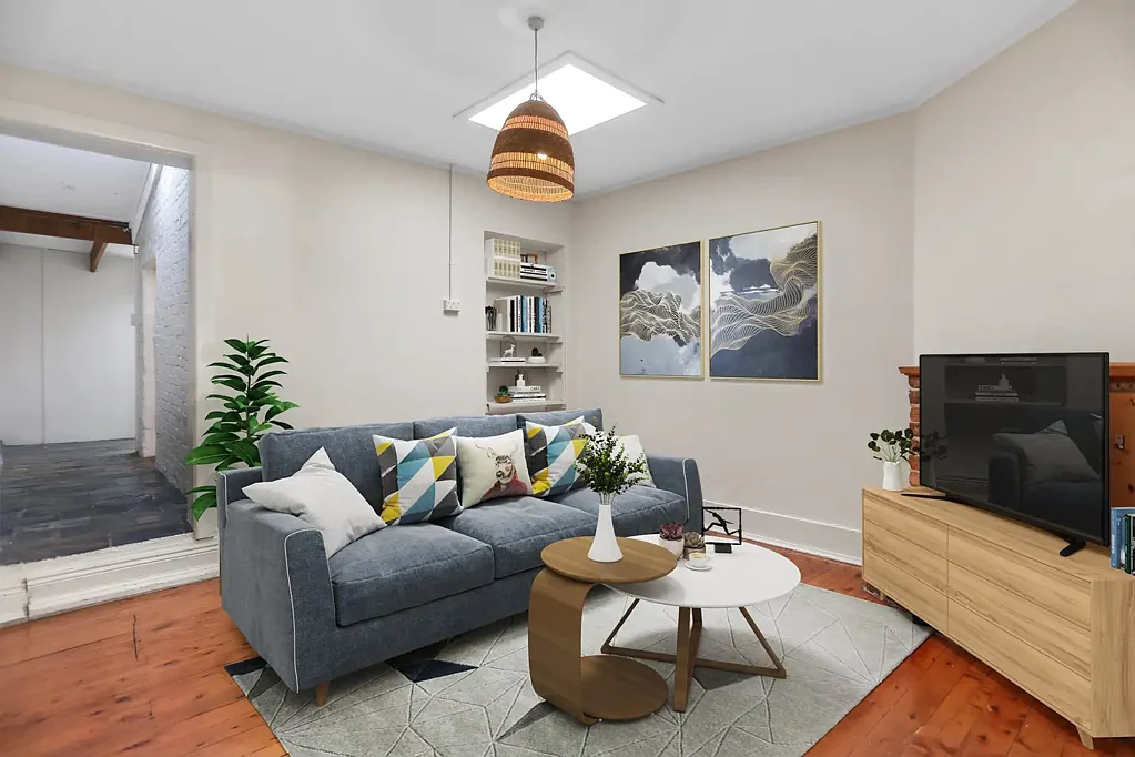 Convenient Two-Bedroom Home Close to Shops, Cafes & Light Rail