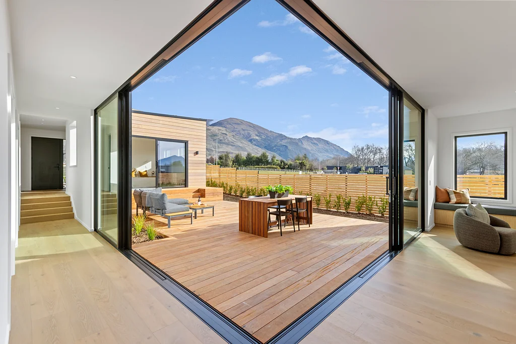 Wanaka 4部屋 Walk to the Lake. Entertain in Style. Live Well!