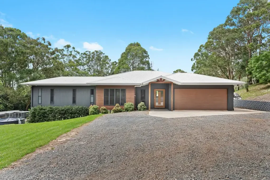 Hampton 4 Bedroom Executive Home in Beautiful Hampton