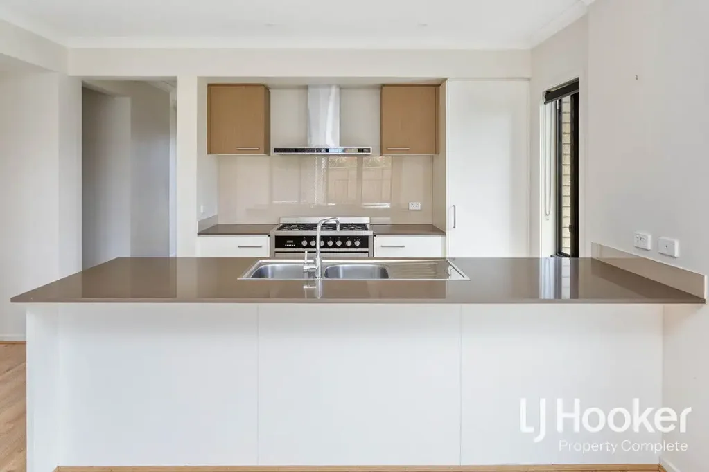 180 Darlington Drive, Yarrabilba, QLD 4207