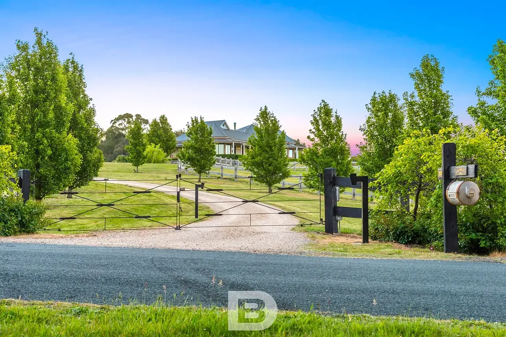 Gisborne 4房  A luxury passive living country retreat with unrivalled views