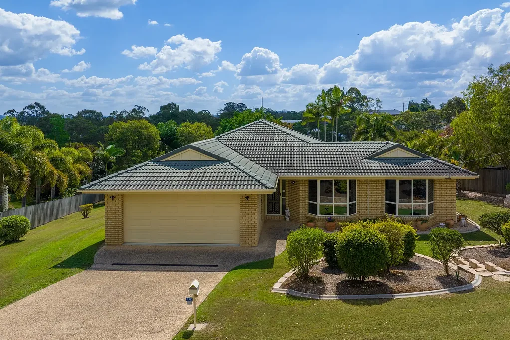 Southside 3 Bedroom Solid, Spacious & Exceptionally Convenient