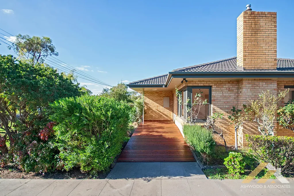 Bairnsdale 4 Bedroom A SPACIOUS FAMILY HAVEN IN A PRIME LOCATION