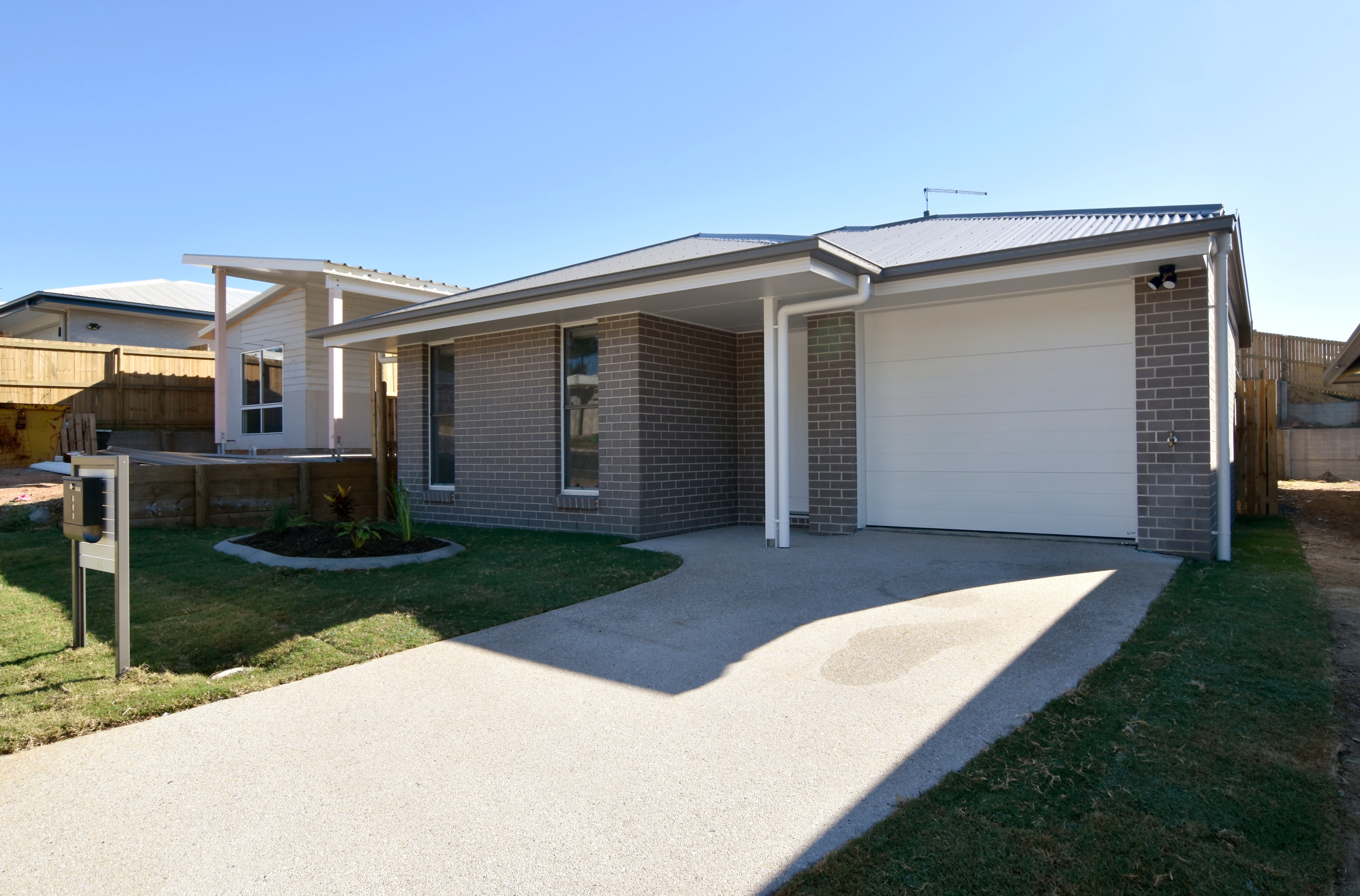 10 SPINDRIFT RD, CLINTON QLD 4680, 0 غرف, 0 حمامات, House