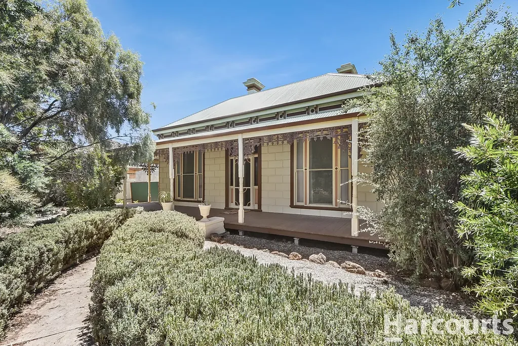 36 Woolcock Street, Warracknabeal, VIC 3393