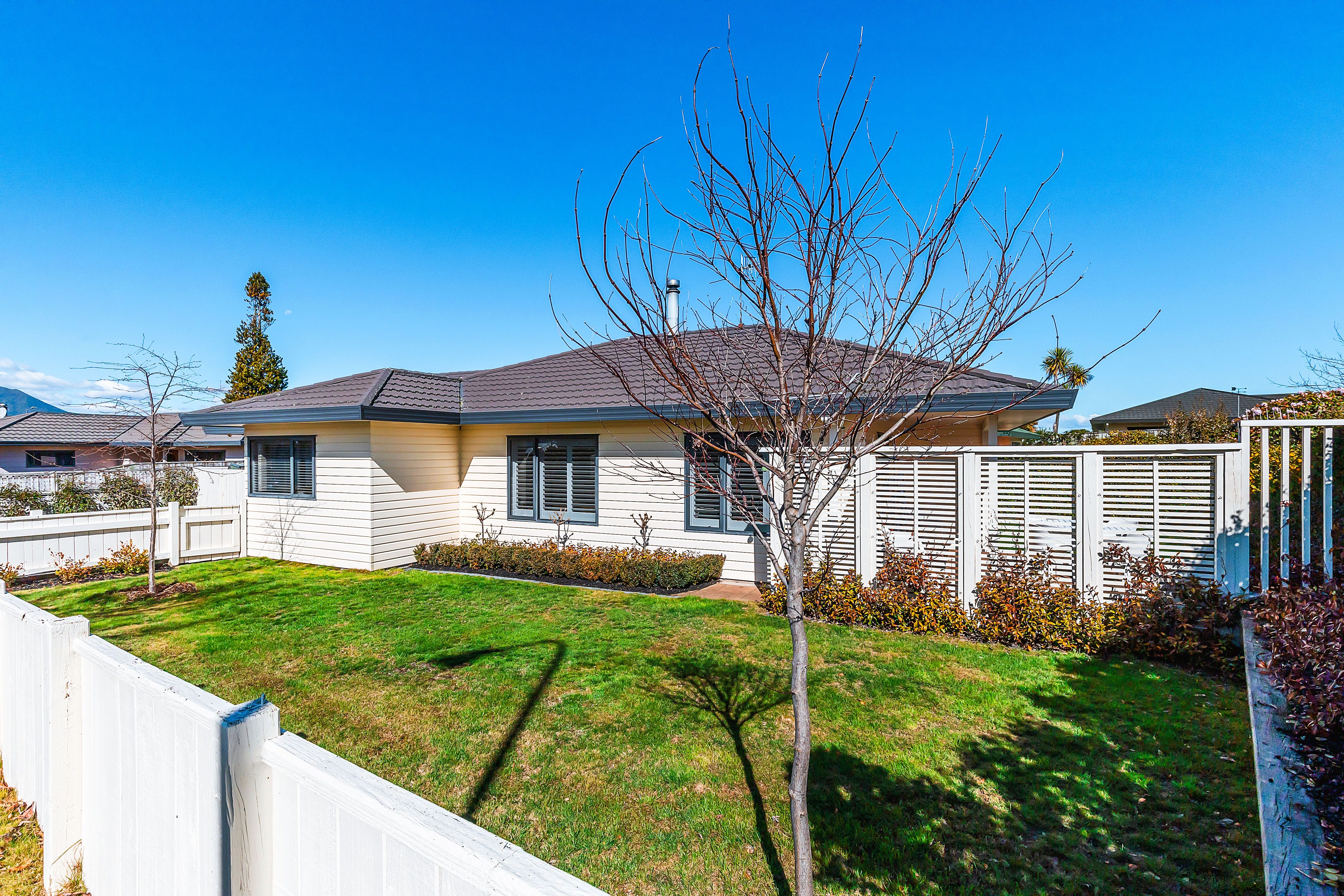 2/3 The Grove, Nukuhau, Taupo, Central North Island, 3 ਕਮਰੇ, 1 ਬਾਥਰੂਮ, House