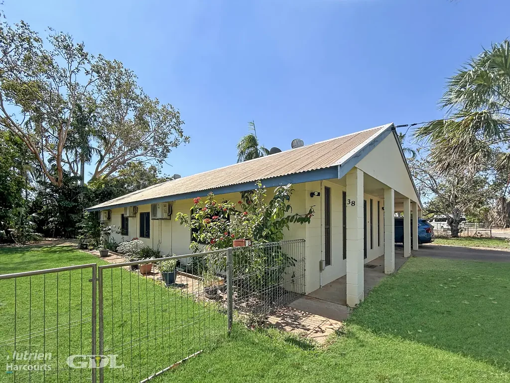 Katherine 3침실 Solid Investment Opportunity | Leased at $550 Per Week on 1,110sqm