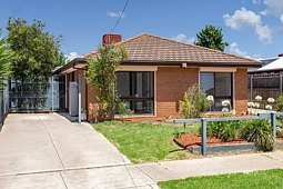 1/16 Roach Drive, Altona Meadows