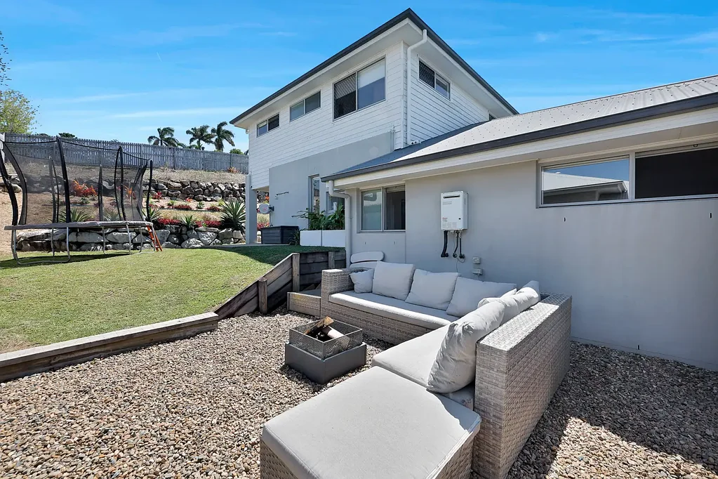 9 Bonney Street, Rural View, QLD 4740