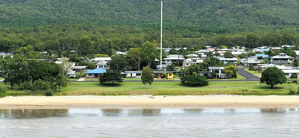 Cardwell 3Zimmer Absolute Beachfront Living with Stunning Ocean & Island Views