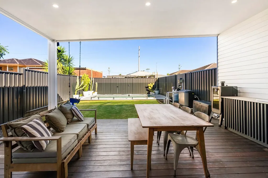 Towradgi 3બેડરૂમ Contemporary and Striking Family Home