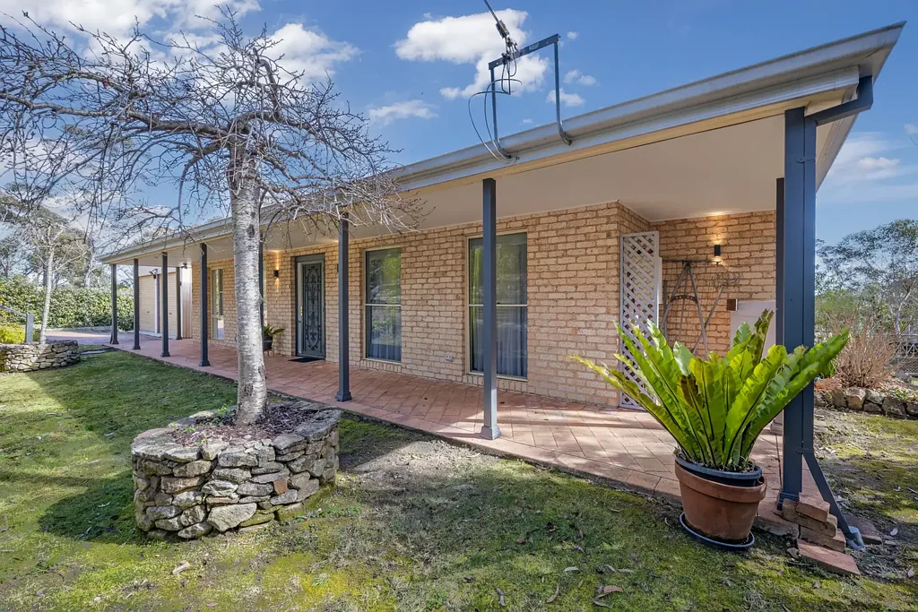 Peaceful Family Home with Bushland Views in the Heart of Mount Victoria