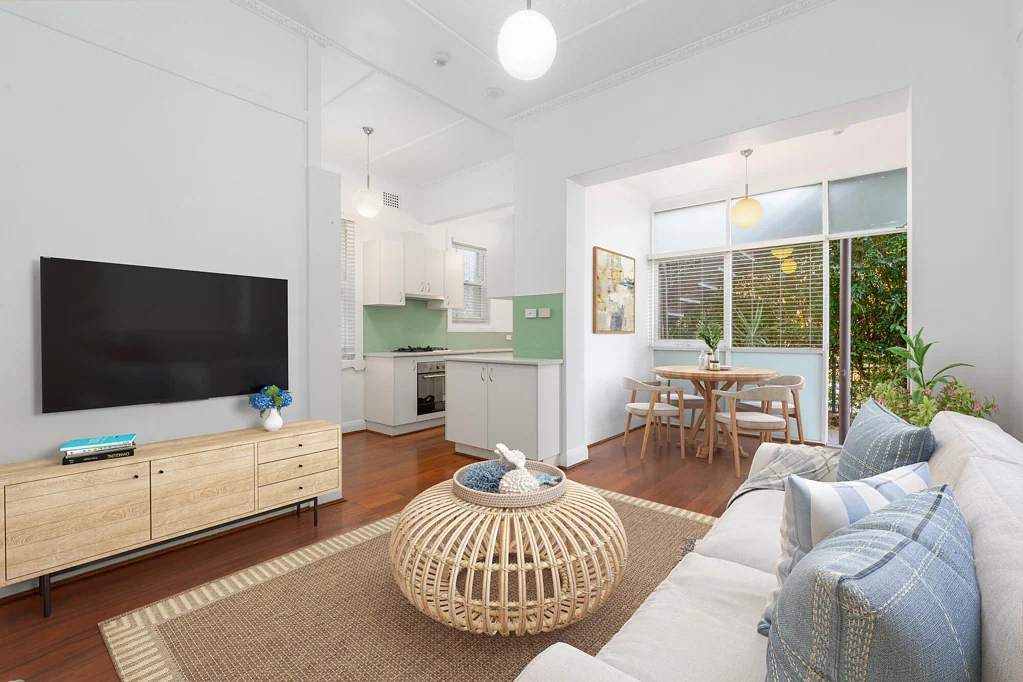 Randwick 2 Bedroom Renovated Art Deco Apartment Quietly Set To The Rear with Private Entry