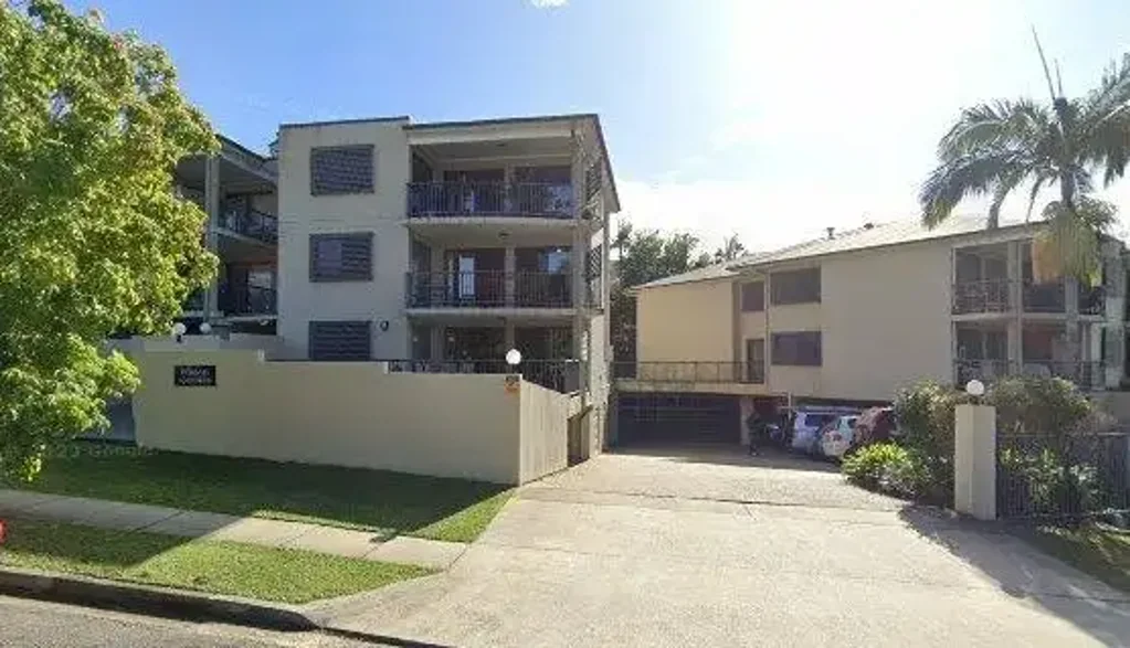 Modern 2-Bedroom Unit in Prime Location