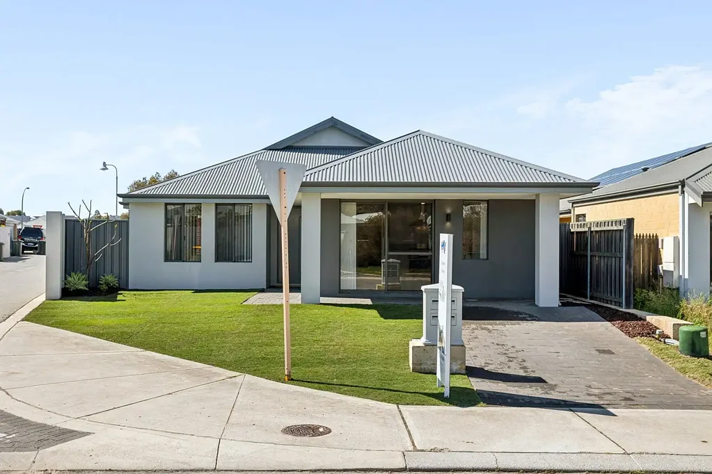 Ellenbrook 5બેડરૂમ Two Homes, One Roof — Dual Living Done Properly