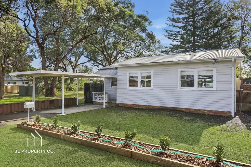 Bright, Fresh & Conveniently Located