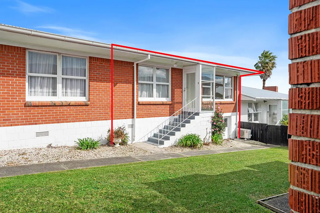 2/619 Beach Road, Rothesay Bay, North Shore City, Auckland