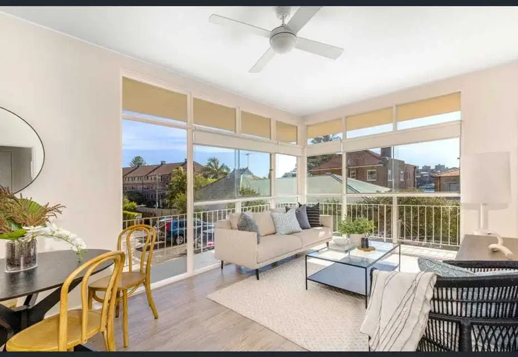 Manly Gem with Cameo Water Vistas