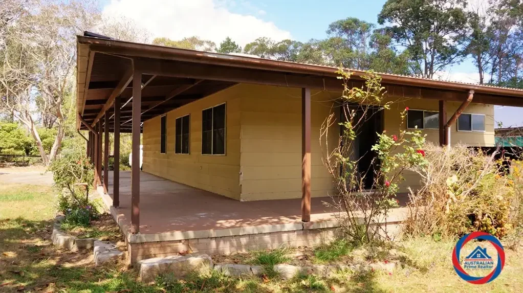 Semi rural living close to Glenorie village