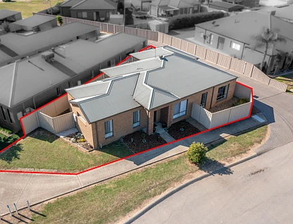 17 Creek View End, Wangaratta, VIC 3677, 3 slaapkamers, 2 badkamers, Townhouse