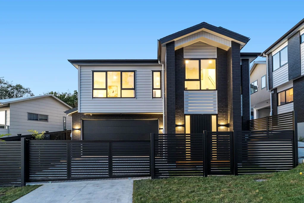 16A Woodhouse Place, West Harbour, Waitakere City, Auckland