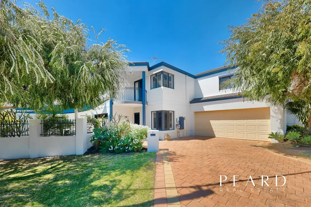 4 May Street, Scarborough, WA 6019