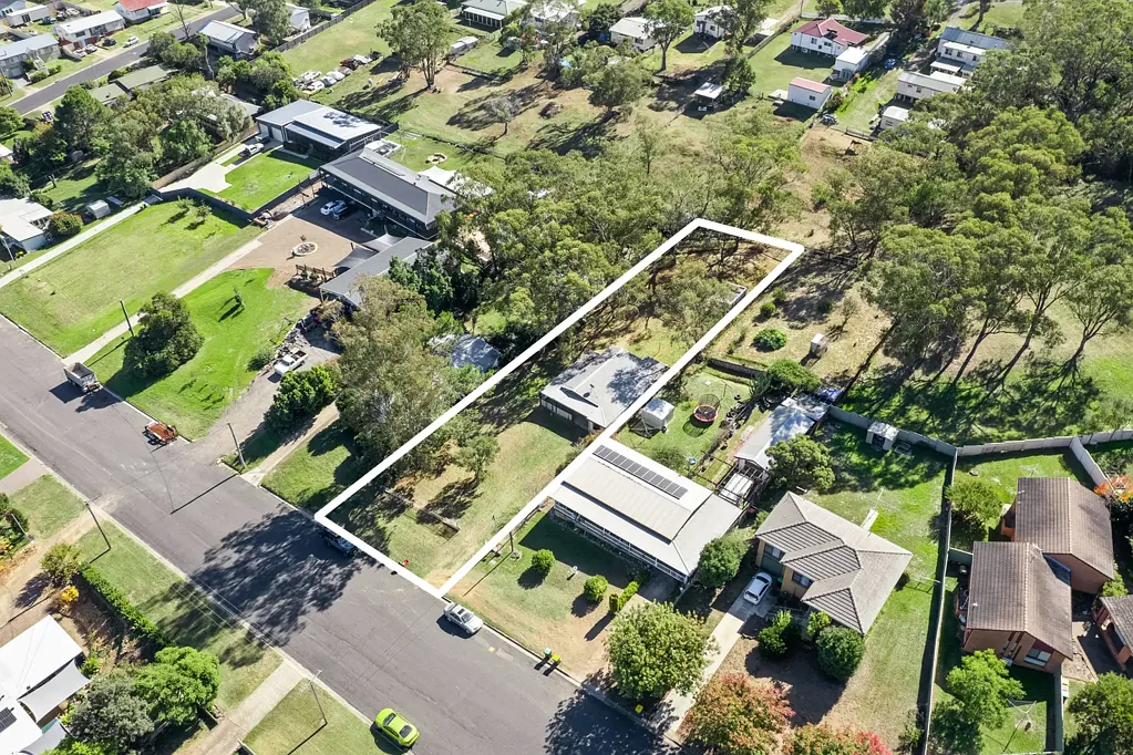 90 Bedford Street, Aberdeen, NSW 2336