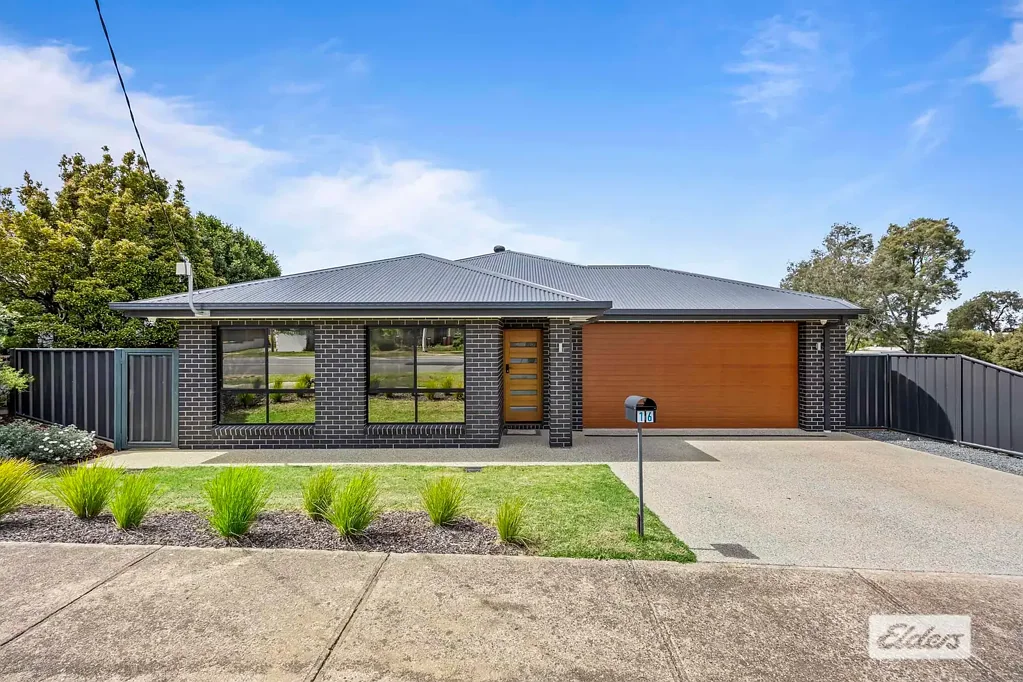 16 Vincent Street, Ararat, VIC 3377
