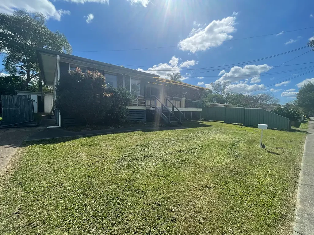 Perfect for Outdoor Living Bright 3-Bedroom in Kingston