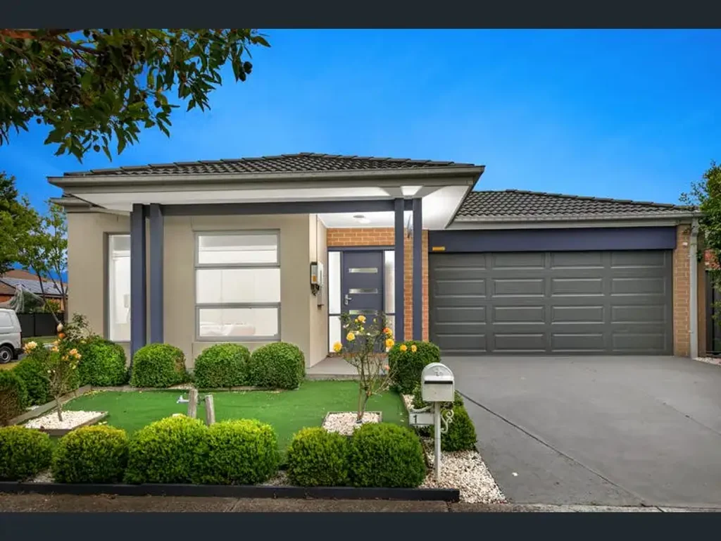 Beautiful Family Home in Prime Craigieburn Location!