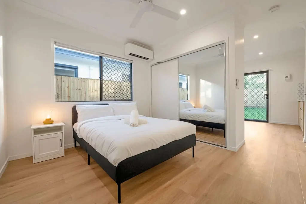 Kuraby 5Kwarto $165k pa income Rooming House