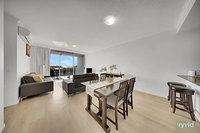 Gladstone Central 2房  Spacious apartment overlooking Harbour