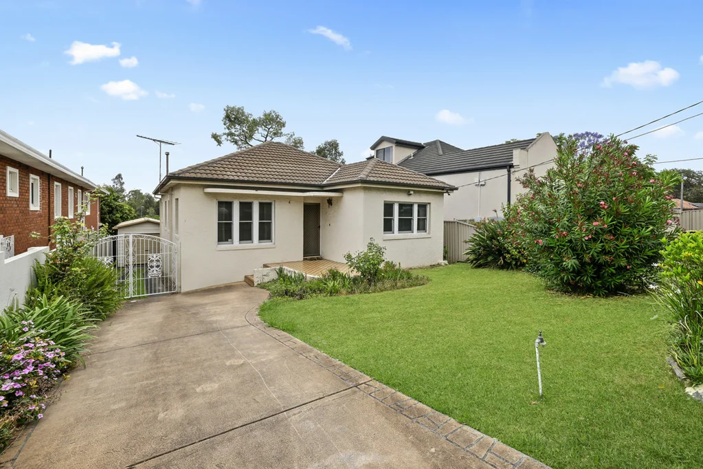 4 Burradoo Road, Beverly Hills, NSW 2209