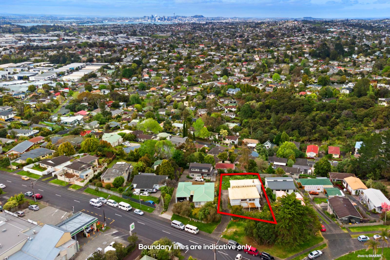 15 Target Road, Totara Vale, Auckland - North Shore, 5 habitaciones, 0 baños