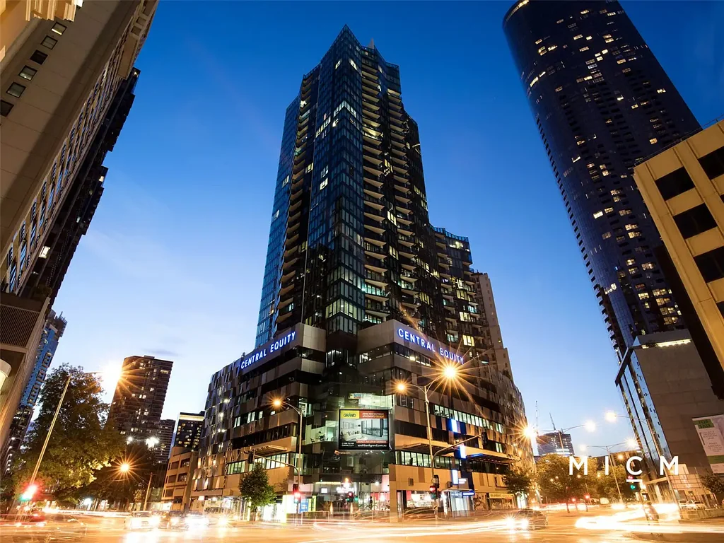 UNFURNISHED: Stylish Southbank Living with Panoramic Bay & City Views