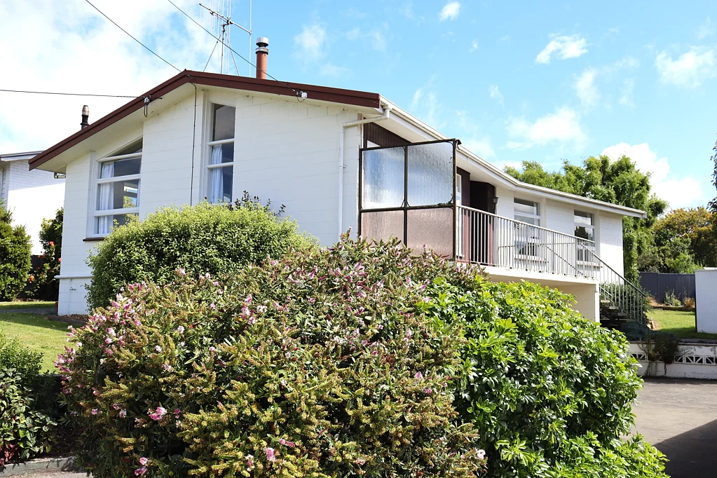 Oamaru 3ਬੈੱਡਰੂਮ Standing Tall on Stuart Street