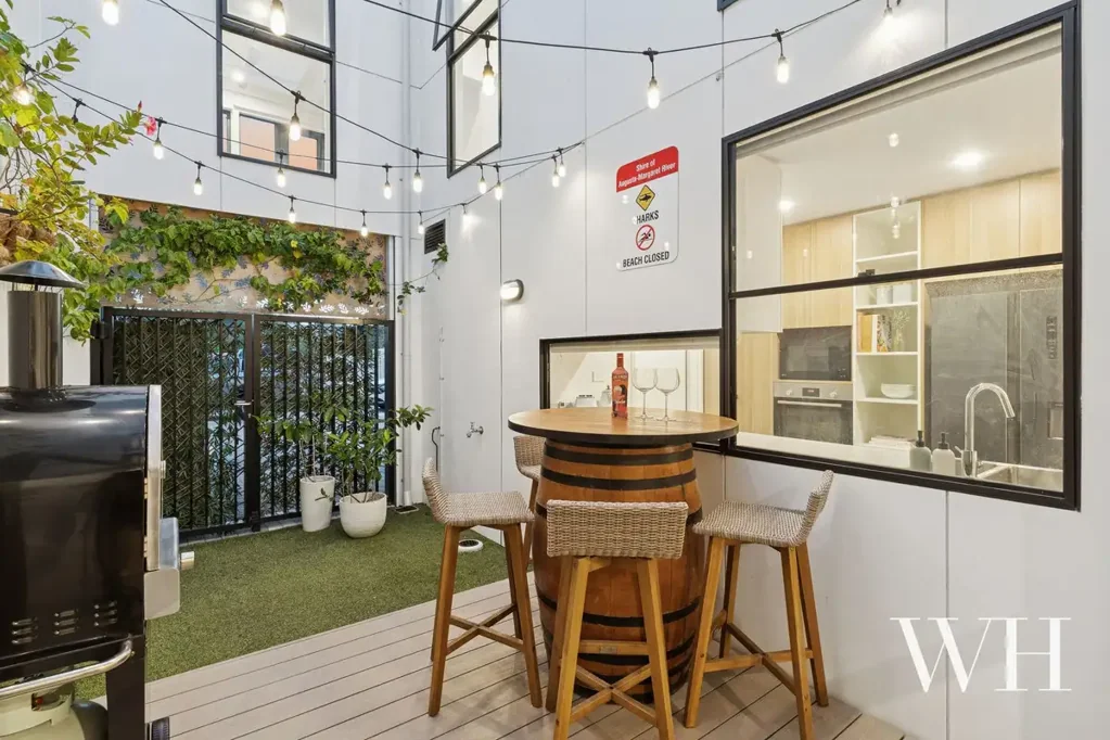 10/6 Parney Close, North Coogee, WA 6163