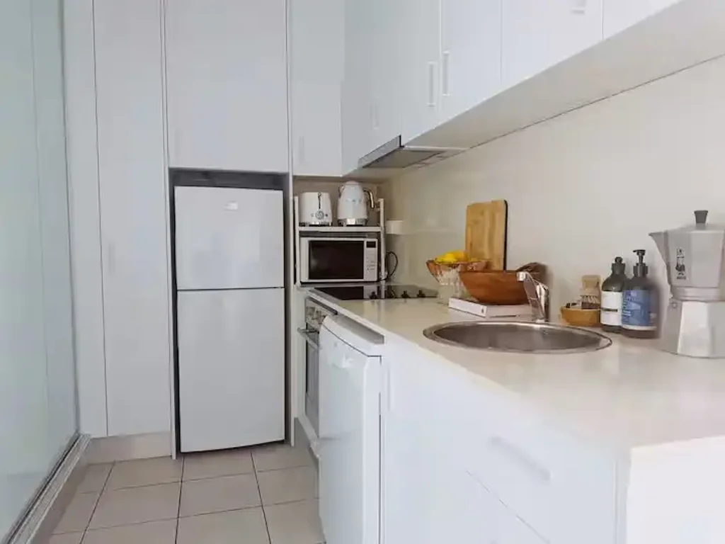 CHARMING FULLY FURNISHED ONE-BEDROOM APARTMENT IN THE HEART OF DARWIN