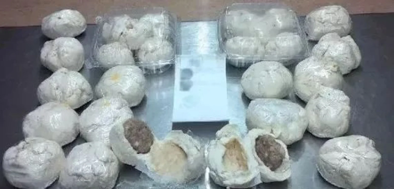 华人偷带猪肉包子过海关被查，面临刑事检控和罚款