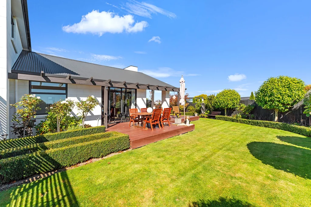 Gleniti 3房  Mountain Views, Sunsets & Sophisticated Living