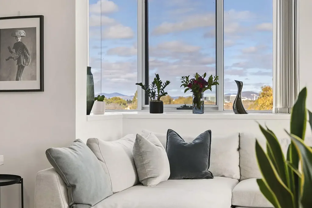 Braddon 2ਬੈੱਡਰੂਮ Light-Filled Corner Apartment