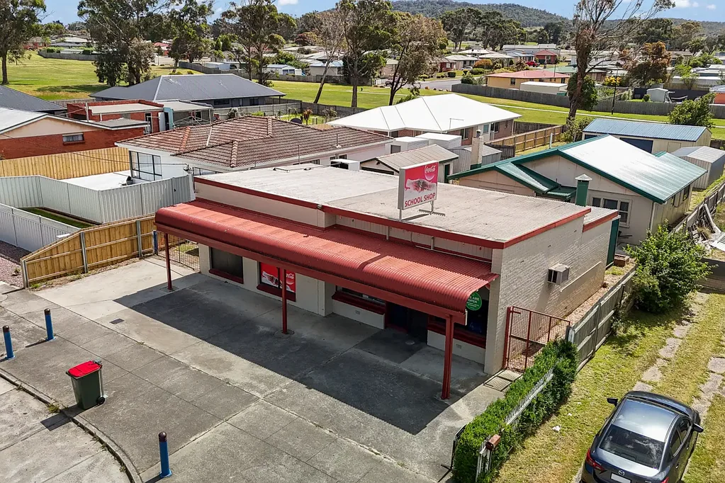 George Town 3 Bedroom Shop, Residence and Income... realise the potential.