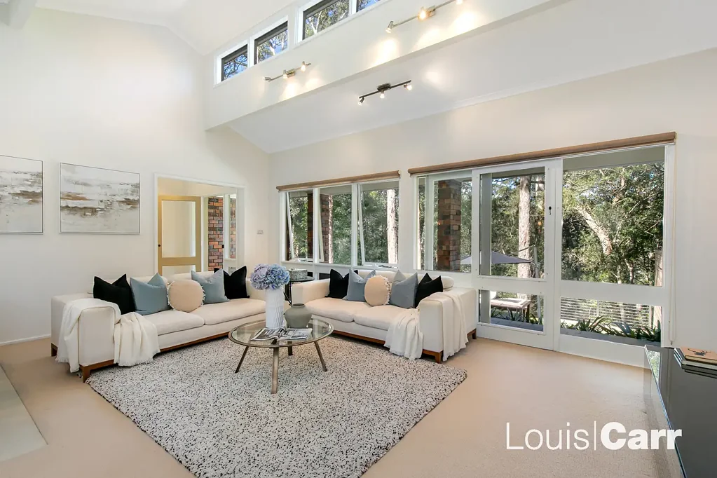 Cherrybrook 4ਬੈੱਡਰੂਮ Architecturally designed home, full of light and leafy views